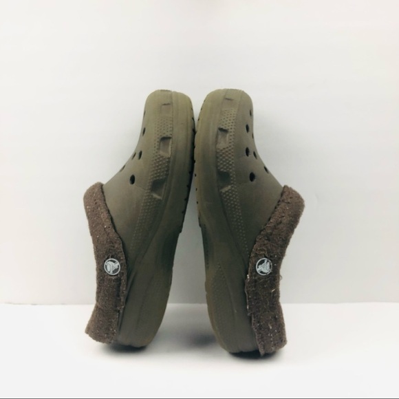 Crocs boys slip on covered Clogs size 4/6 - Picture 11 of 12